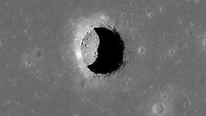 El misterioso agujero vertical de la Luna, más profundo de lo que se creía