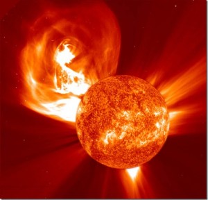 Una llamarada solar embestirá la Tierra este fin de semana