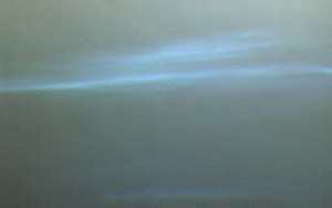 Descubren Marcas de Gravedad en Nubes Marcianas