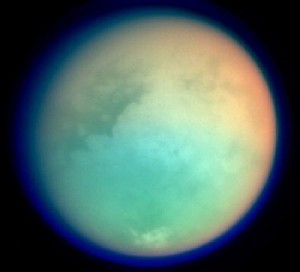 Cassini descubre océano subterráneo en Titán