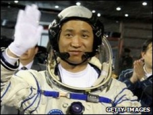 Se buscan astronautas... sin mal aliento